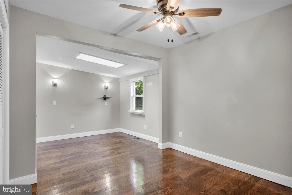 121 Woodland Ave