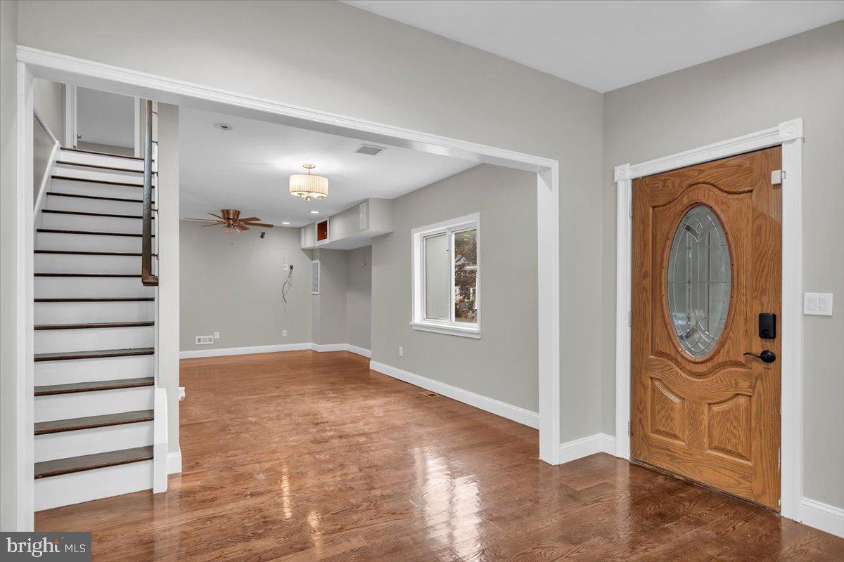 121 Woodland Ave