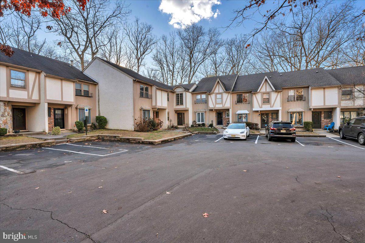 504 Jaeger Ct