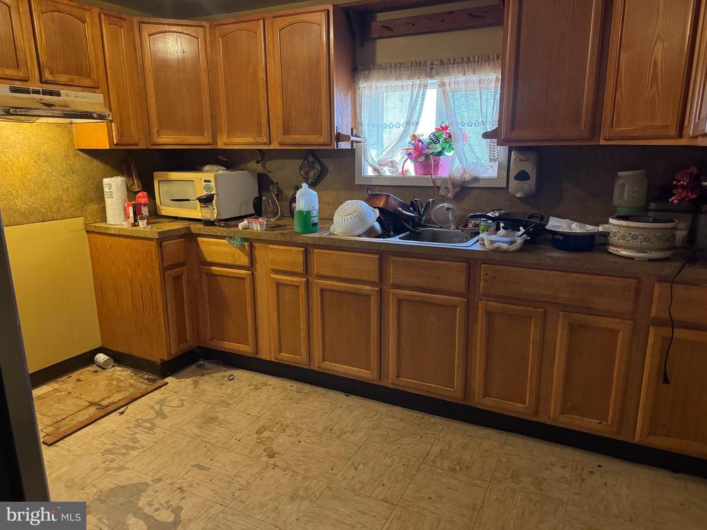 529 Fern Rd