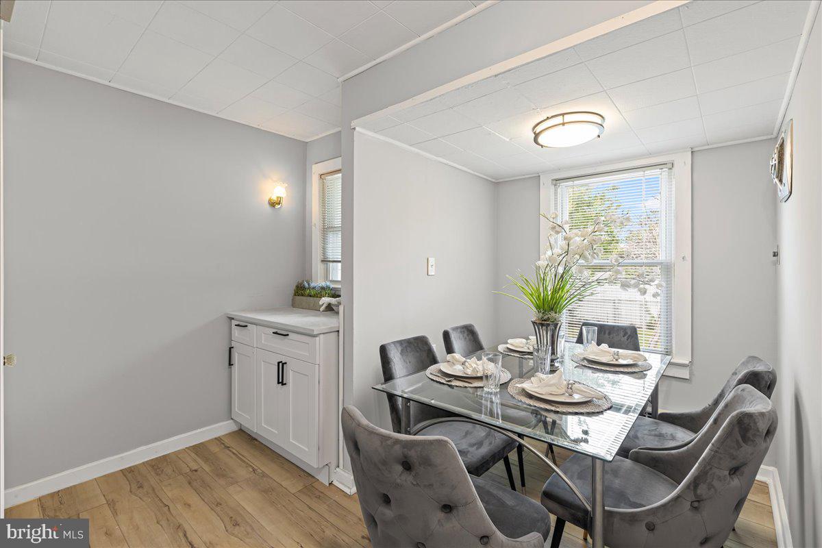 801 Cedar la
