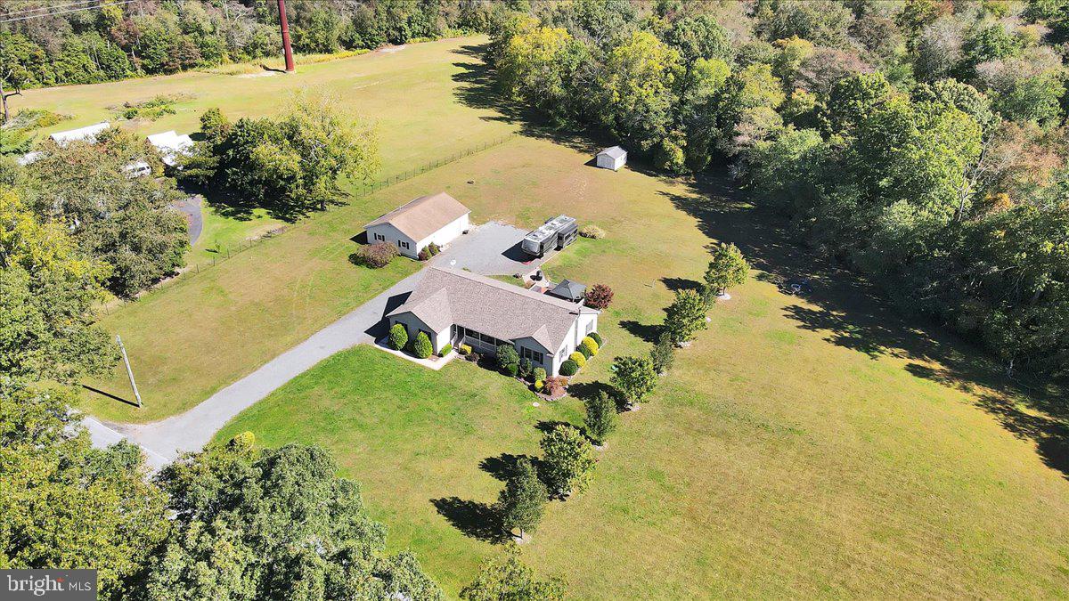 354 Alvine Rd