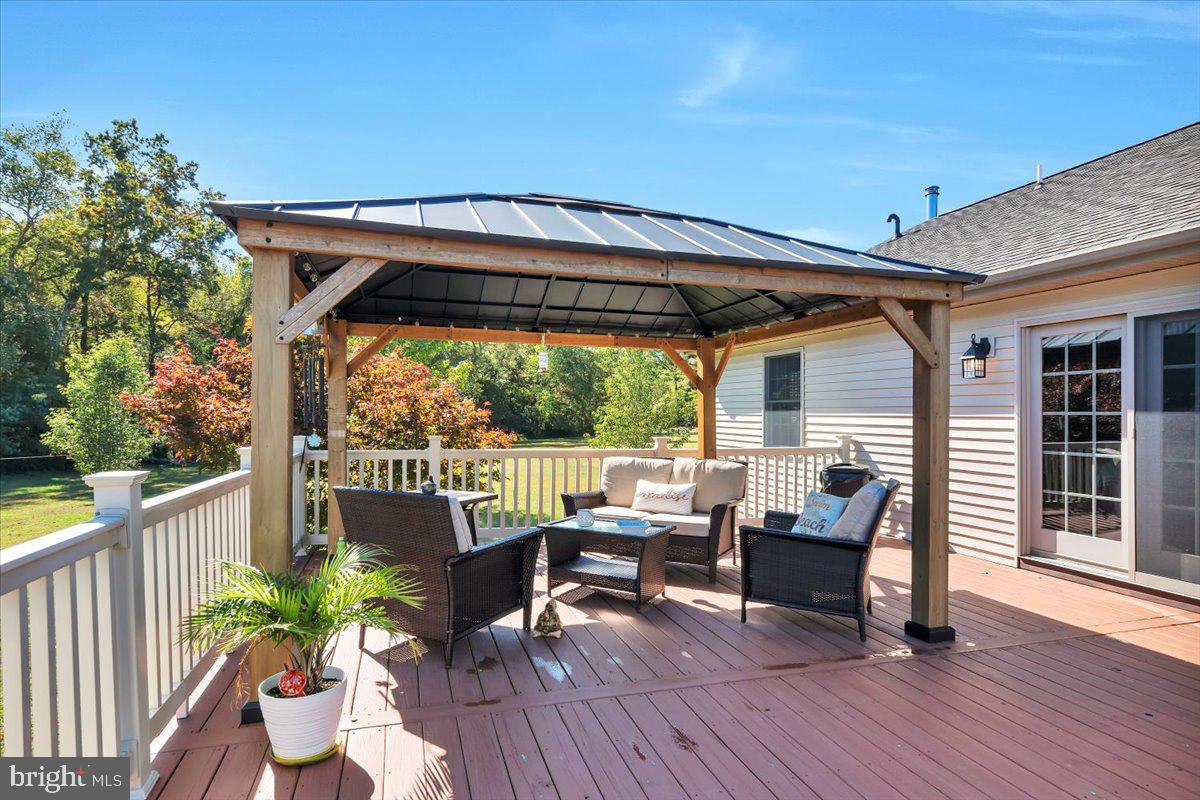 354 Alvine Rd