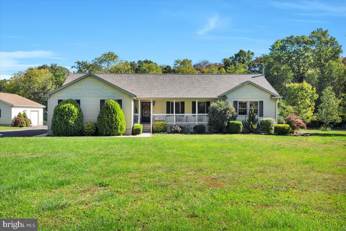 354 Alvine Rd