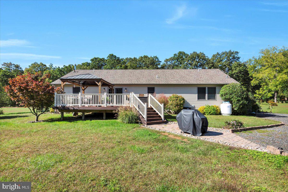 354 Alvine Rd