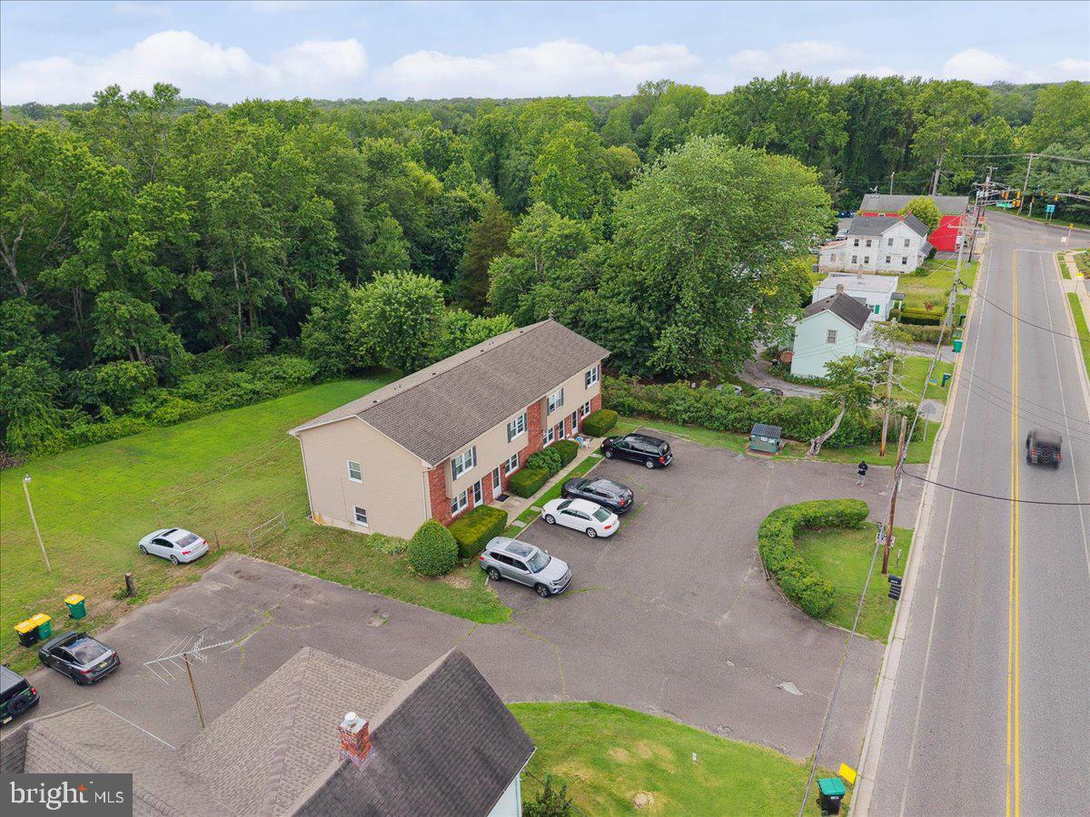 1123 ALMOND RD