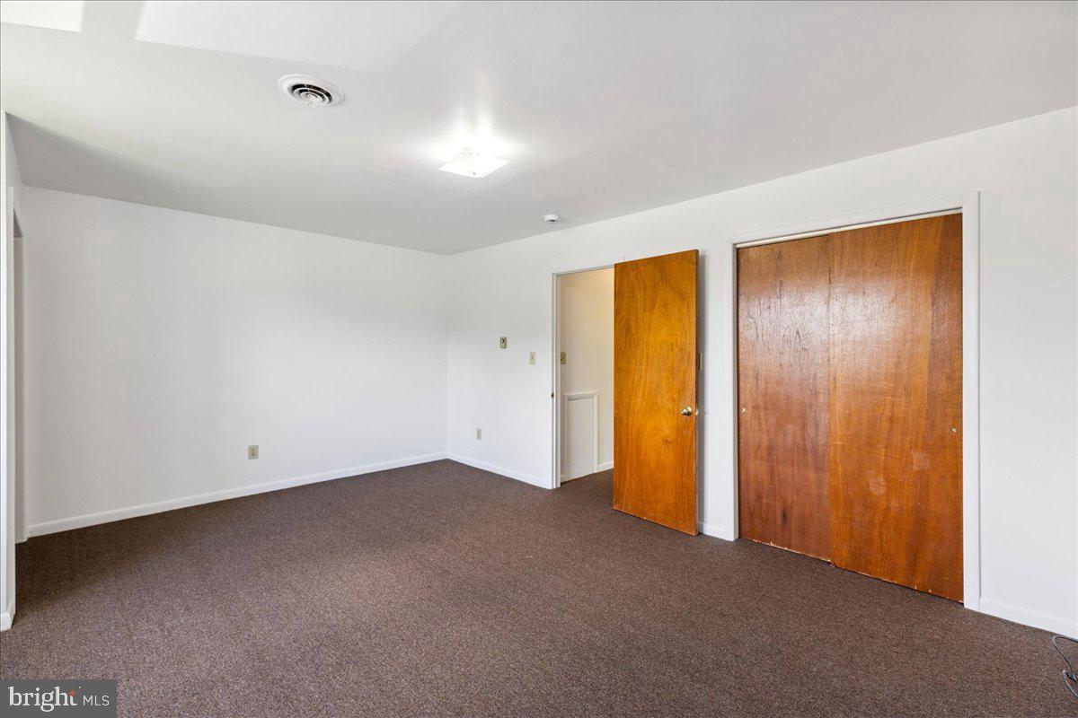 1123 ALMOND RD