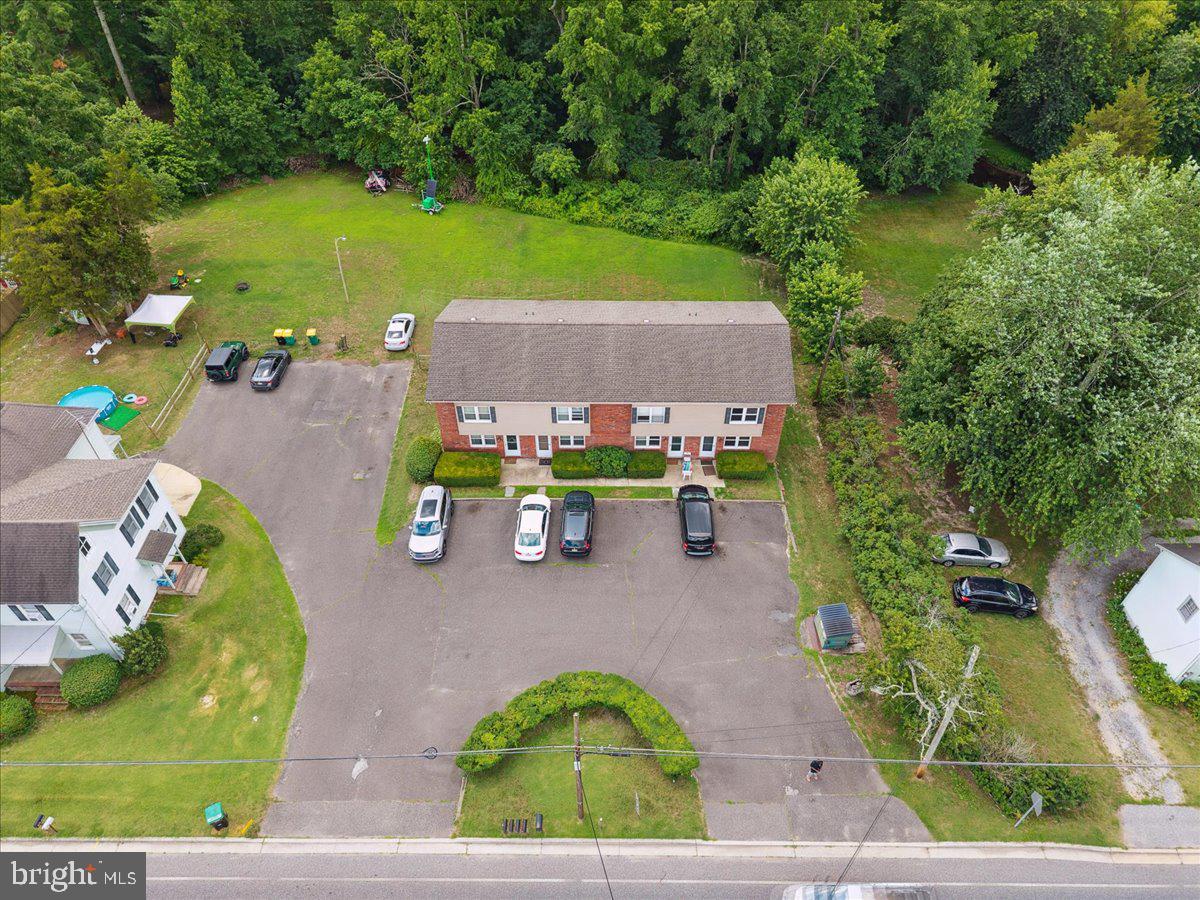 1123 ALMOND RD