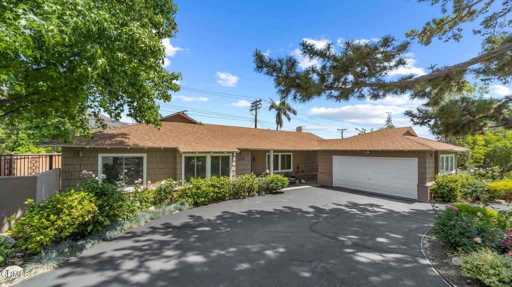 2030 N Altadena Drive