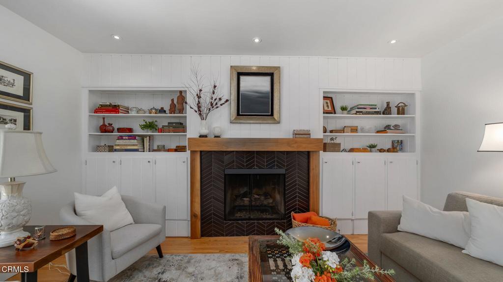 2030 N Altadena Drive