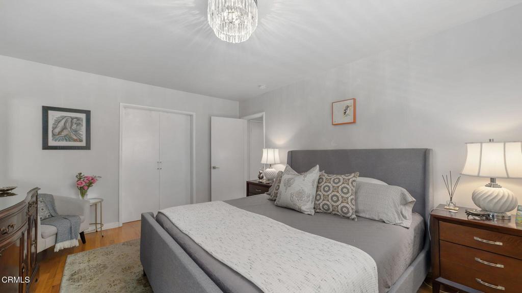 2030 N Altadena Drive