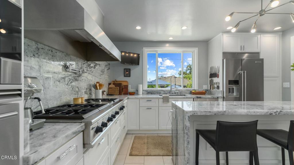 2030 N Altadena Drive