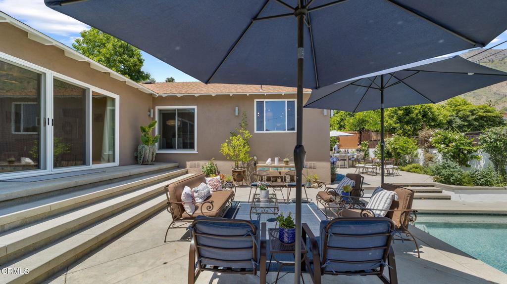 2030 N Altadena Drive