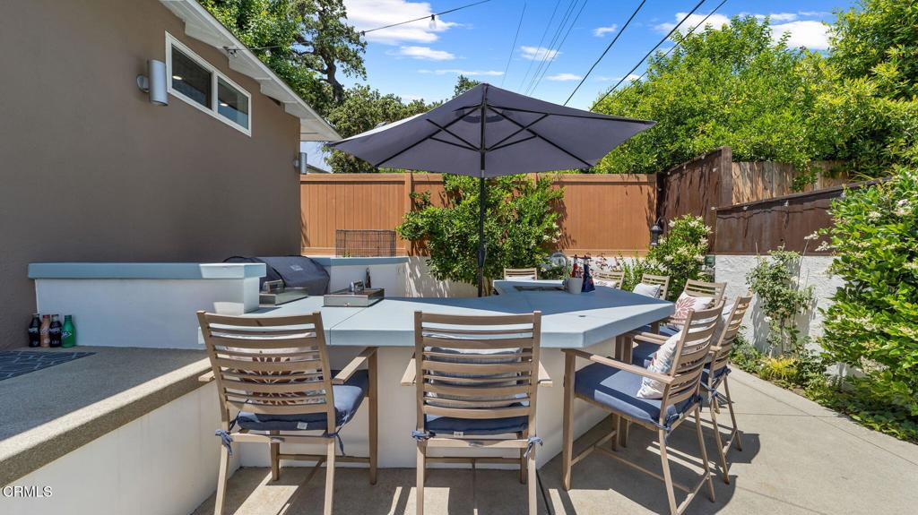 2030 N Altadena Drive