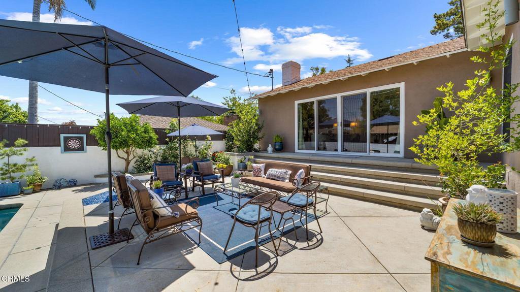 2030 N Altadena Drive