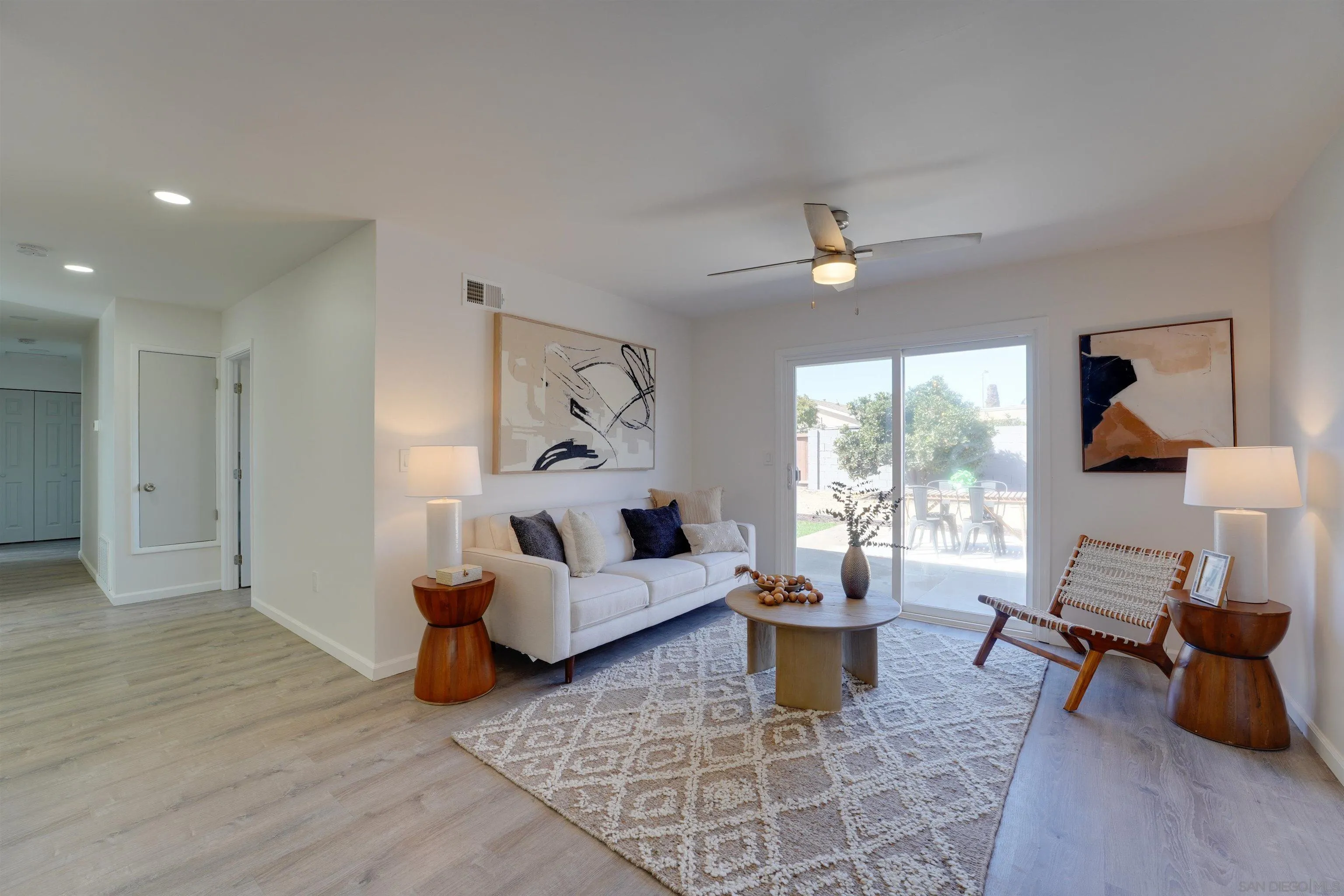 4816 Siesta Dr