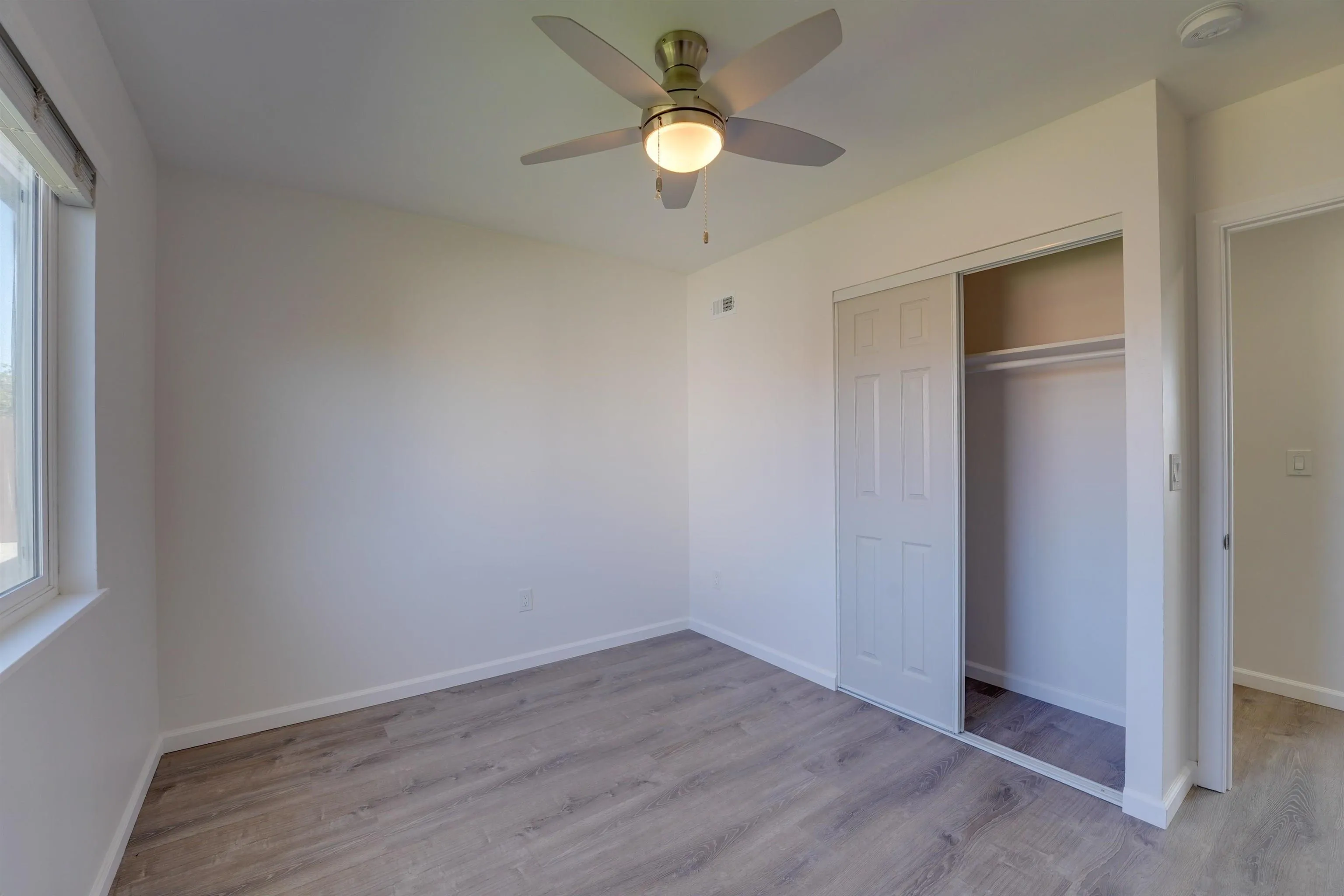 4816 Siesta Dr