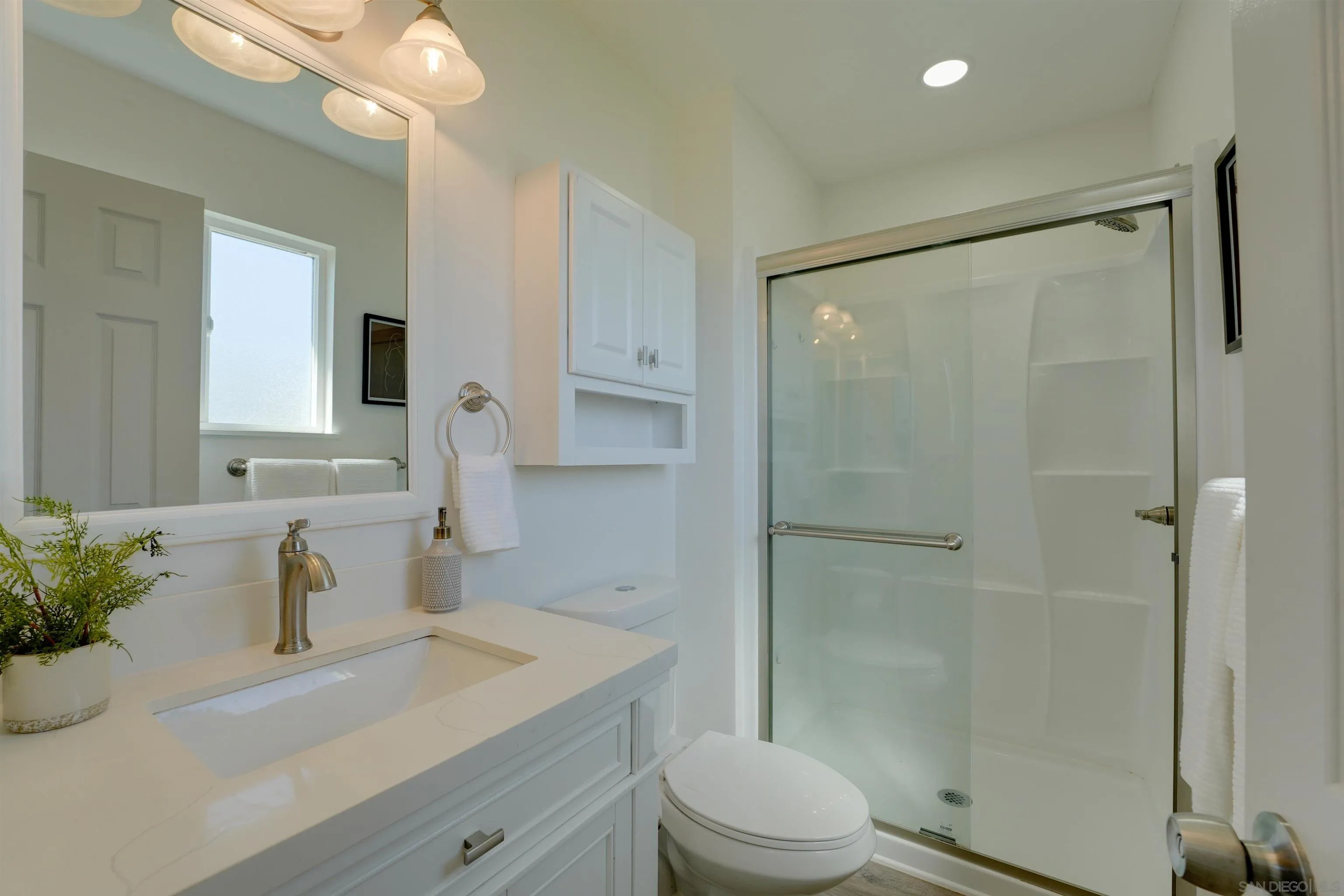 4816 Siesta Dr