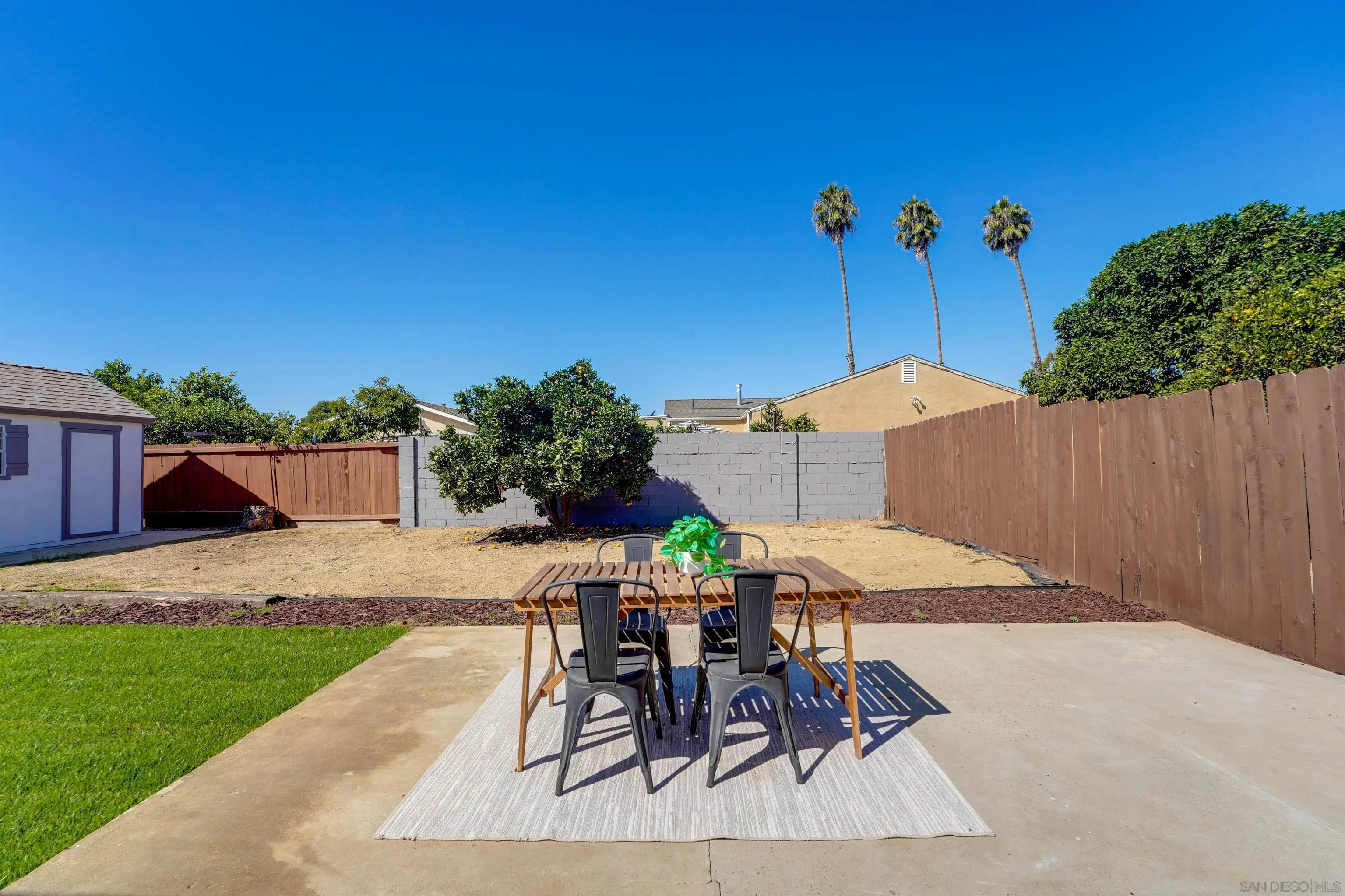 4816 Siesta Dr