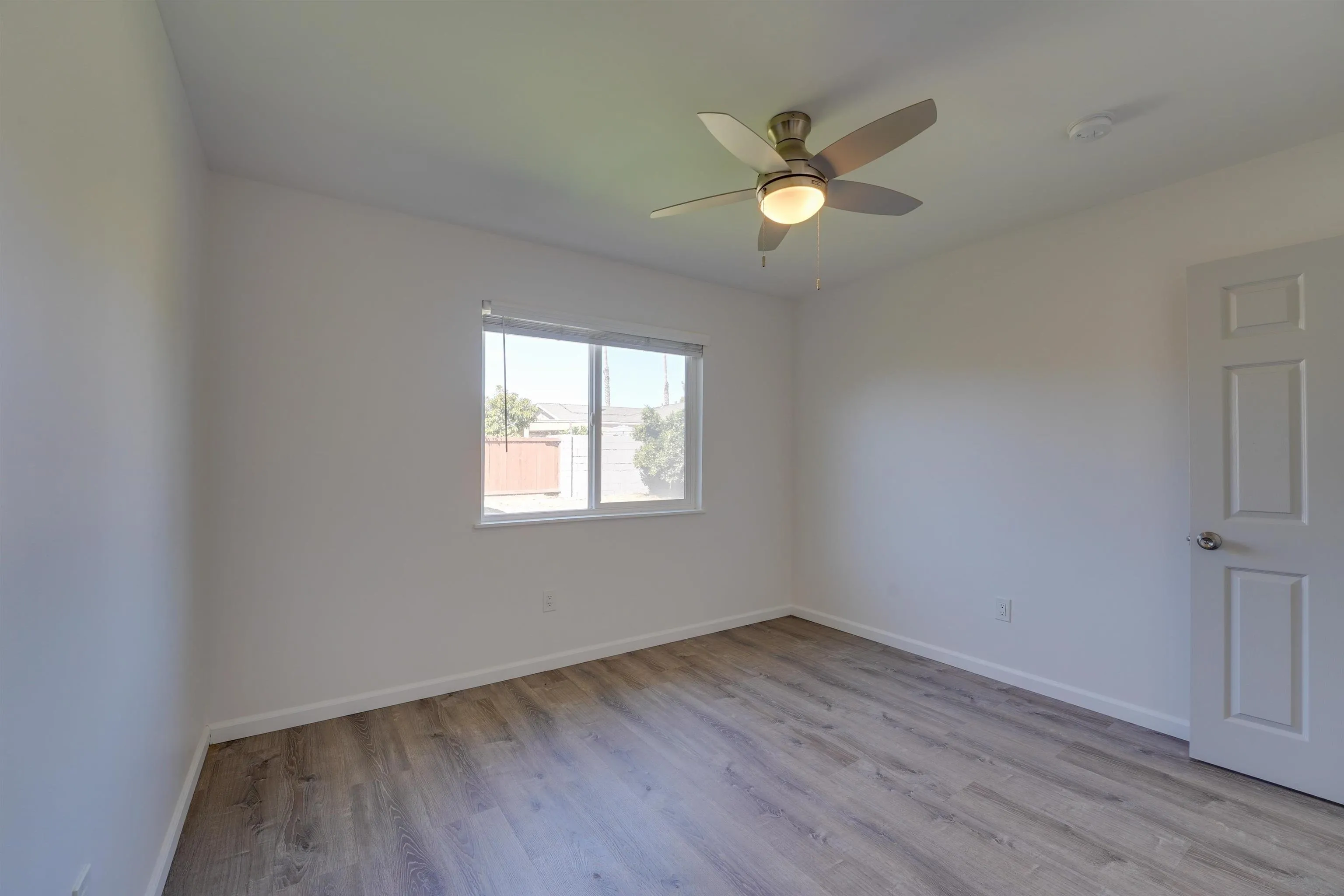 4816 Siesta Dr