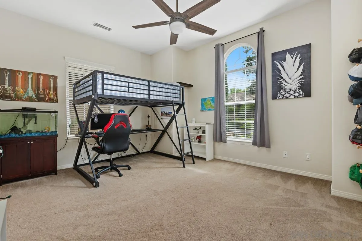 2157 Berwick Woods
