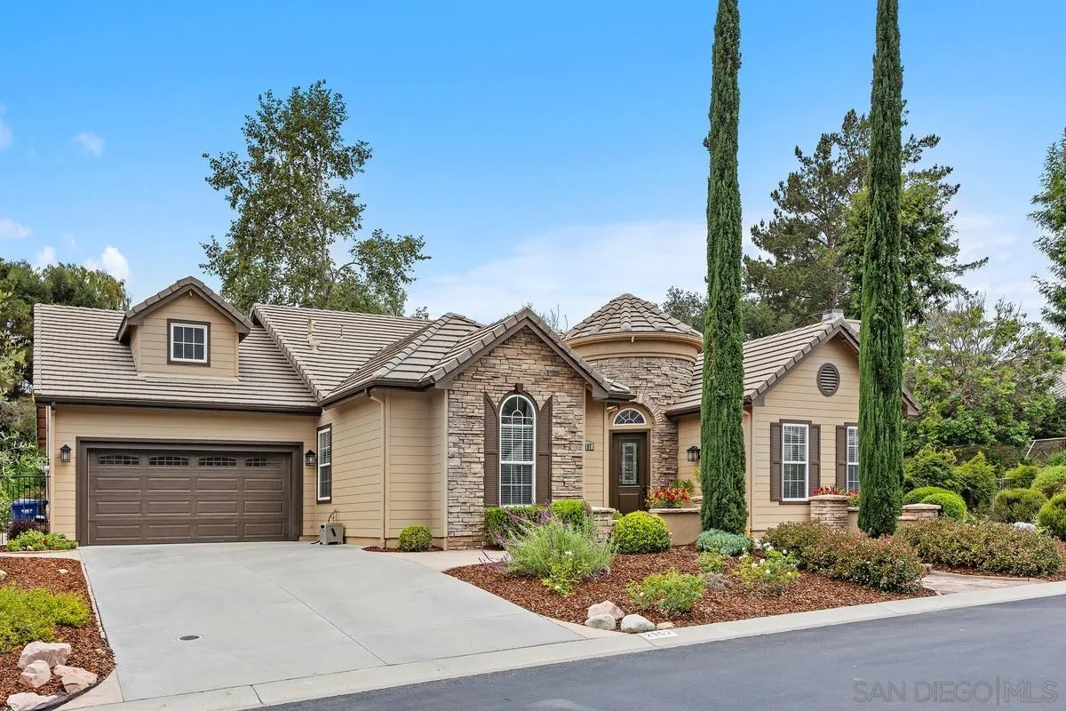 2157 Berwick Woods