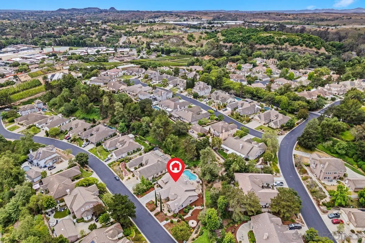 2157 Berwick Woods