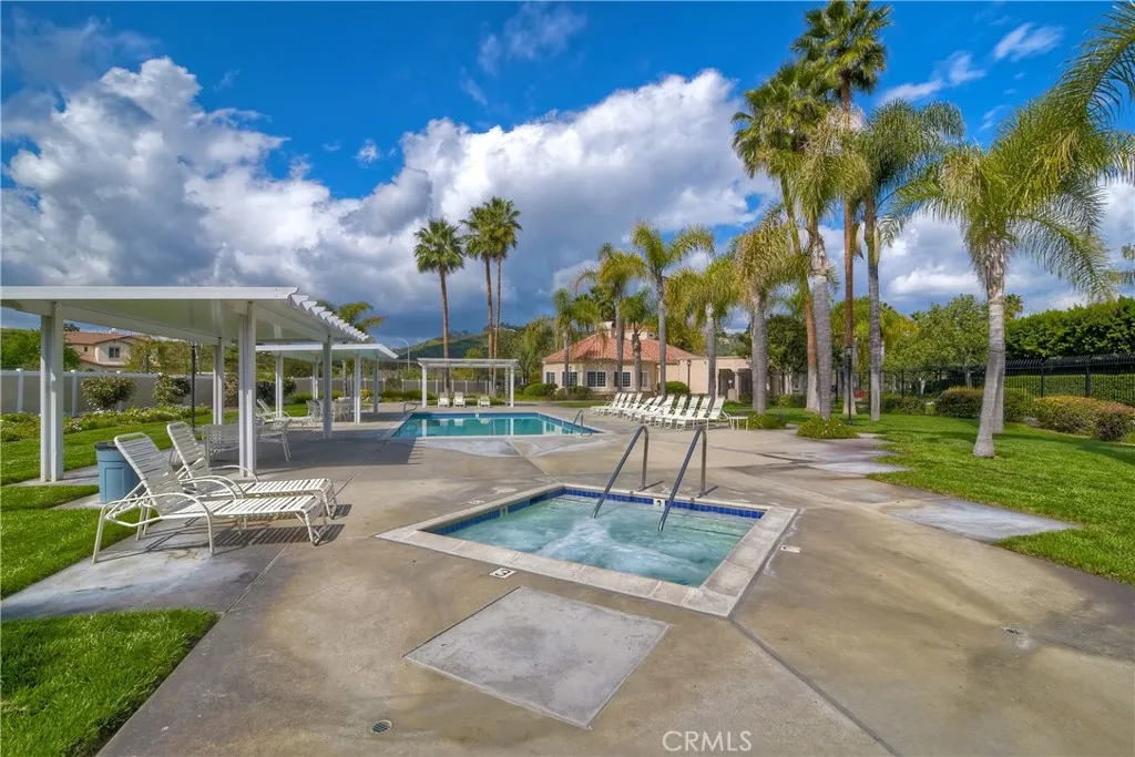 5091 Avocado Park Lane