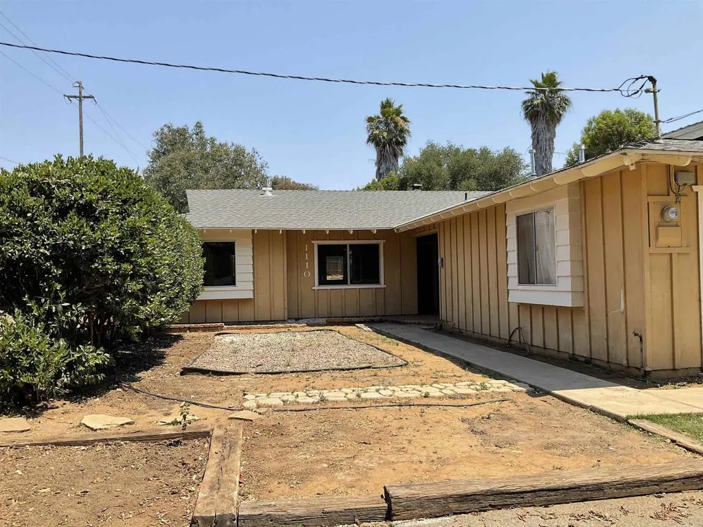 1110 E Alvarado Street