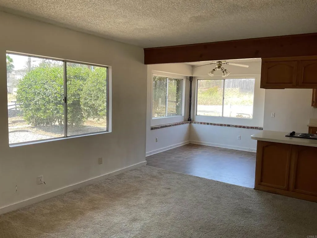 1110 E Alvarado Street