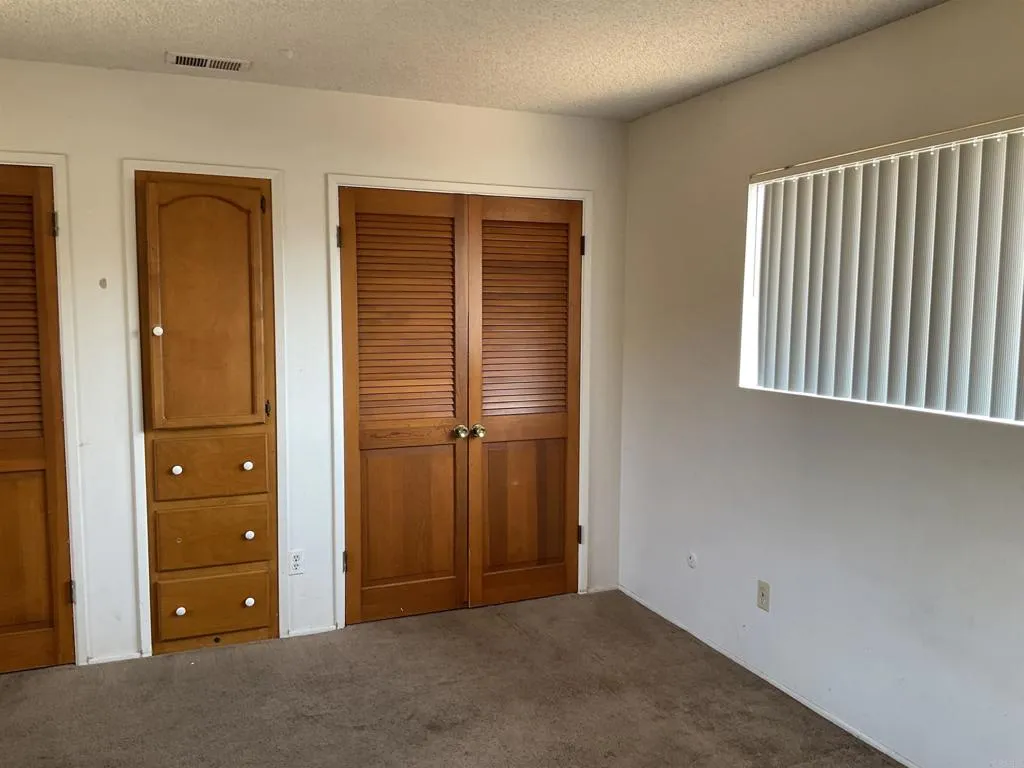 1110 E Alvarado Street