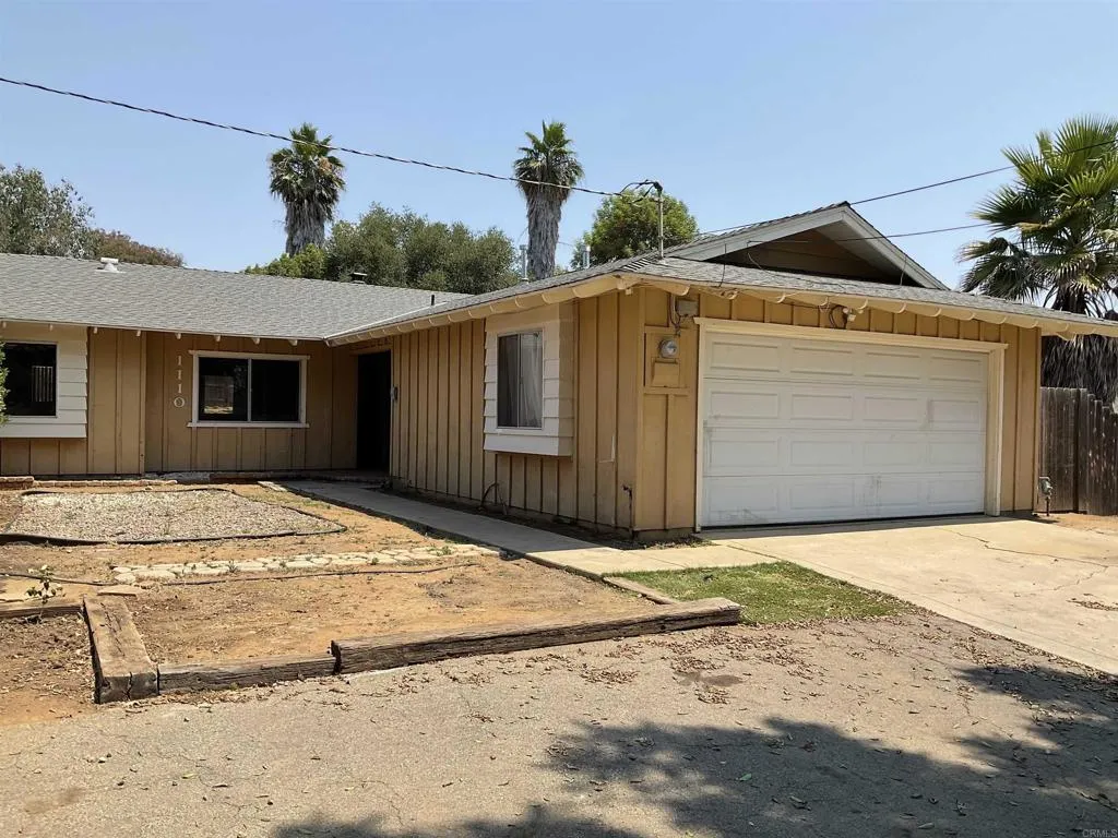 1110 E Alvarado Street