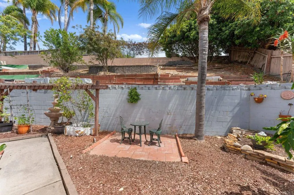 939 Chablis Lane