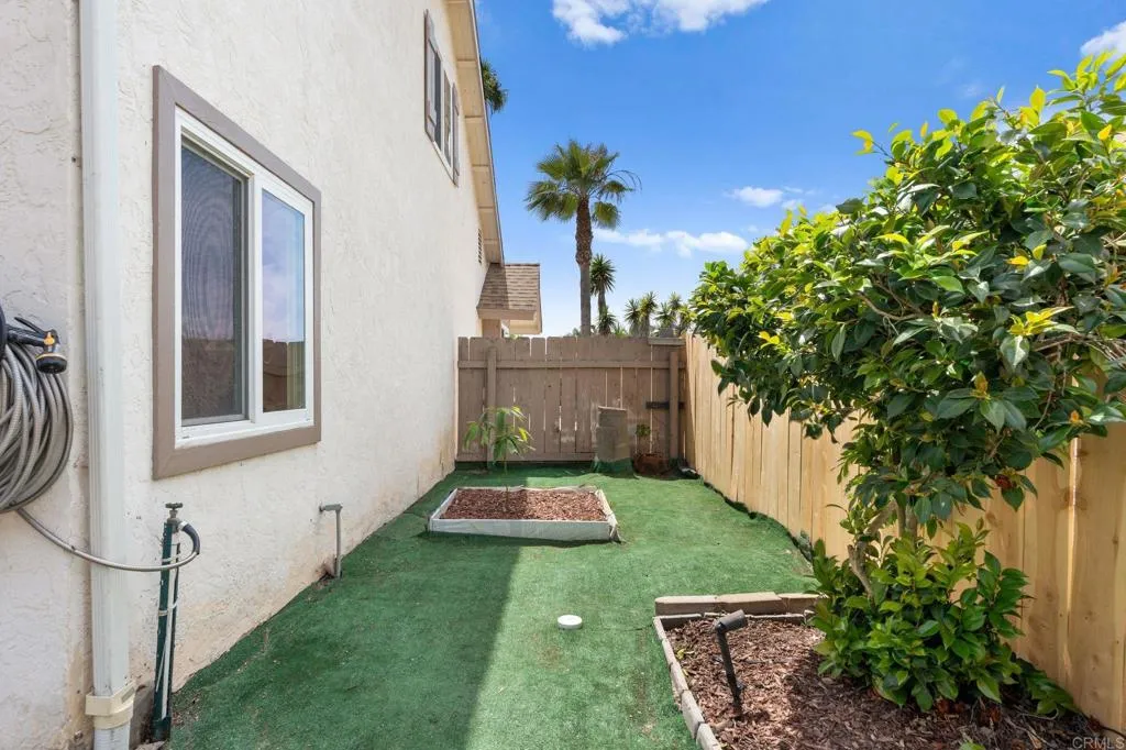 939 Chablis Lane