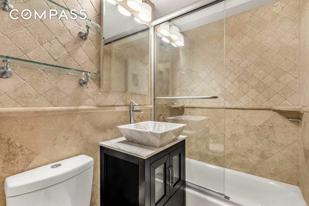 200 E 36th Street 11C