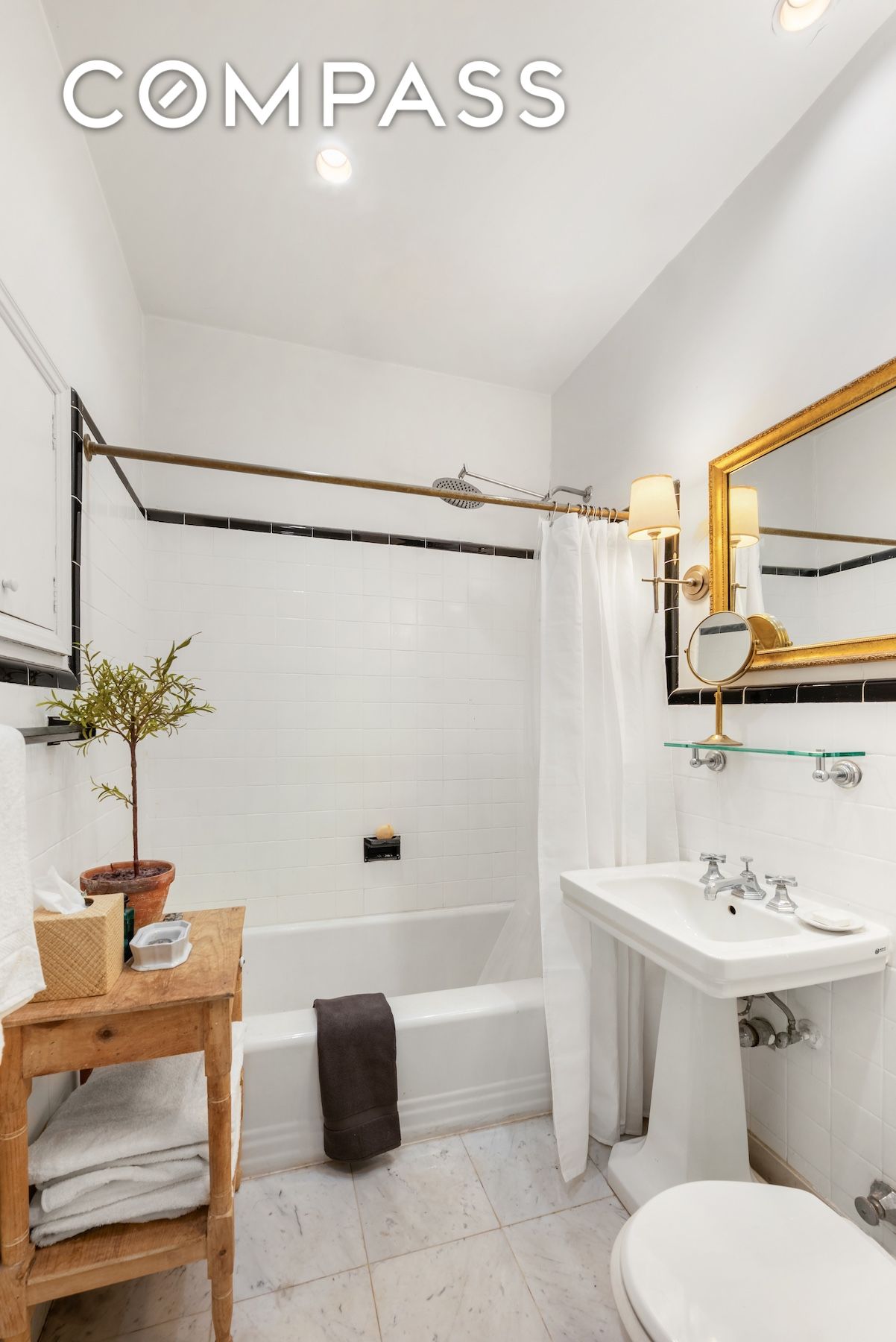 64 E 80th Street G