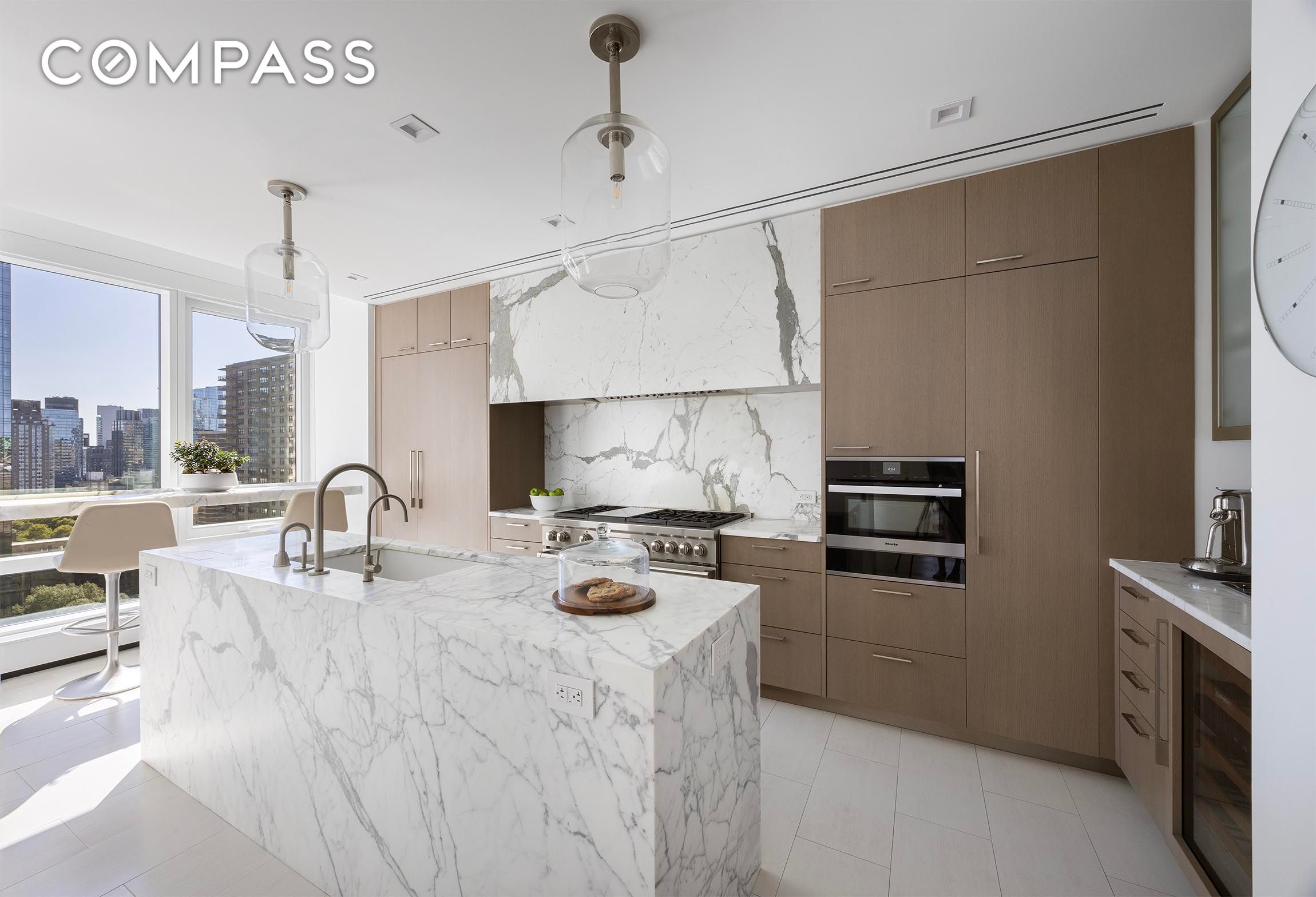 200 Amsterdam Avenue 17A