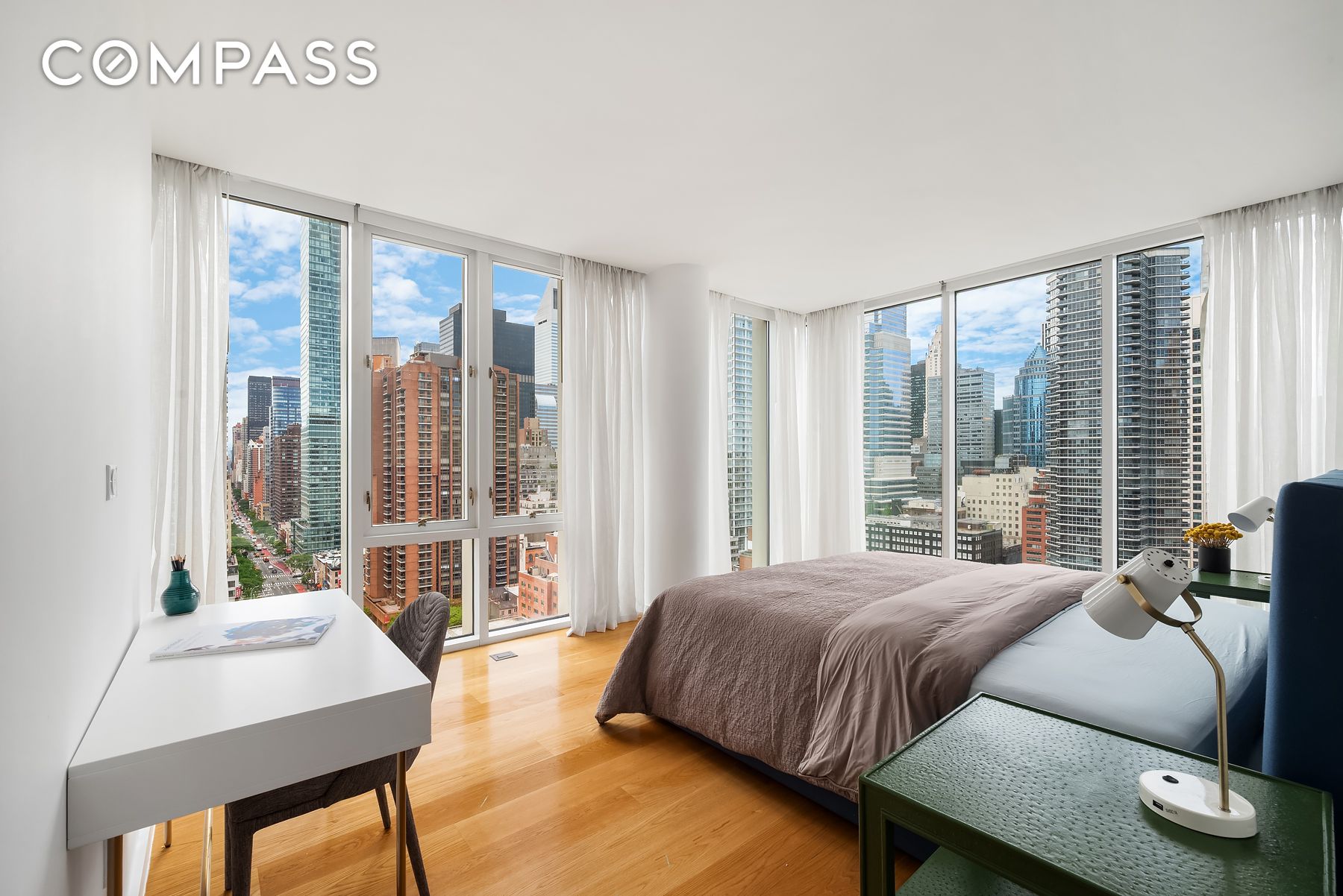 301 E 61st Street 17A