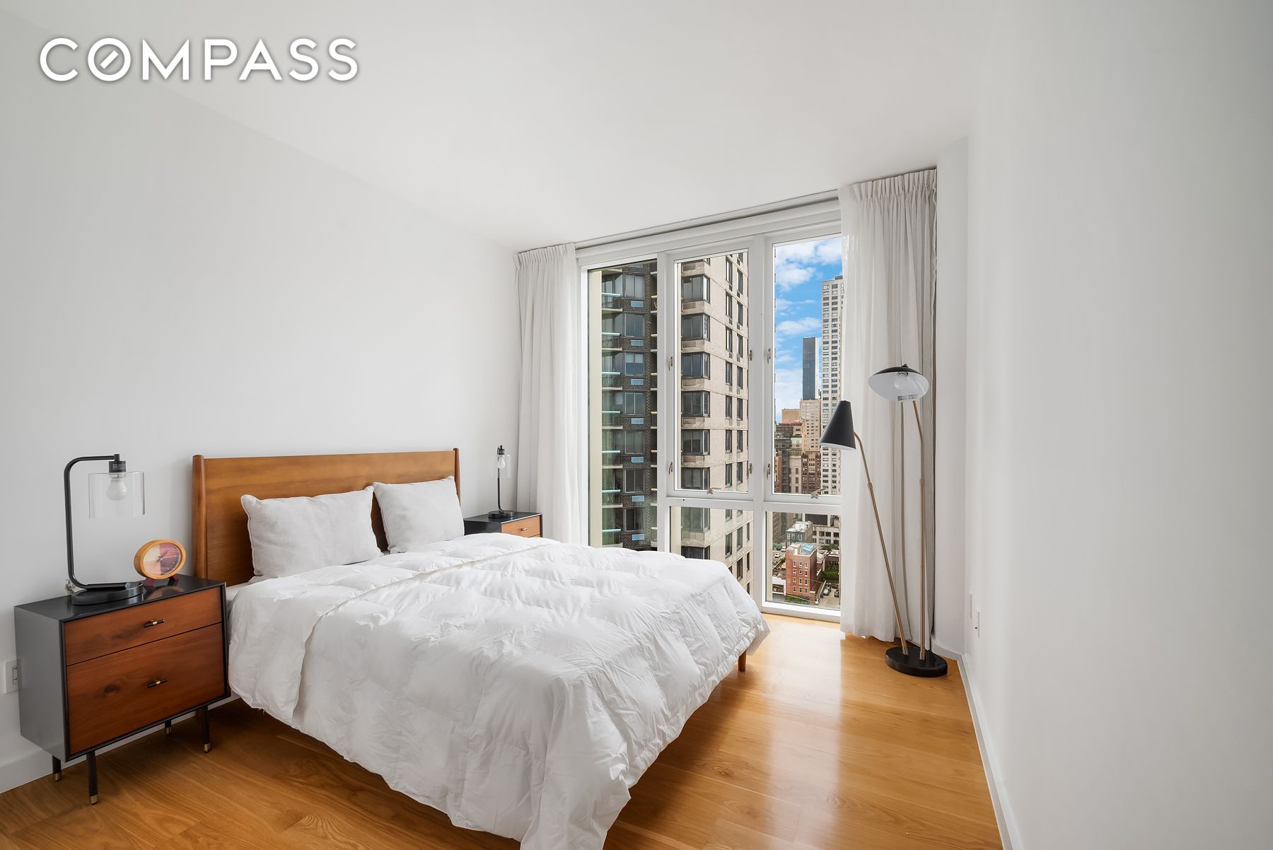 301 E 61st Street 17A