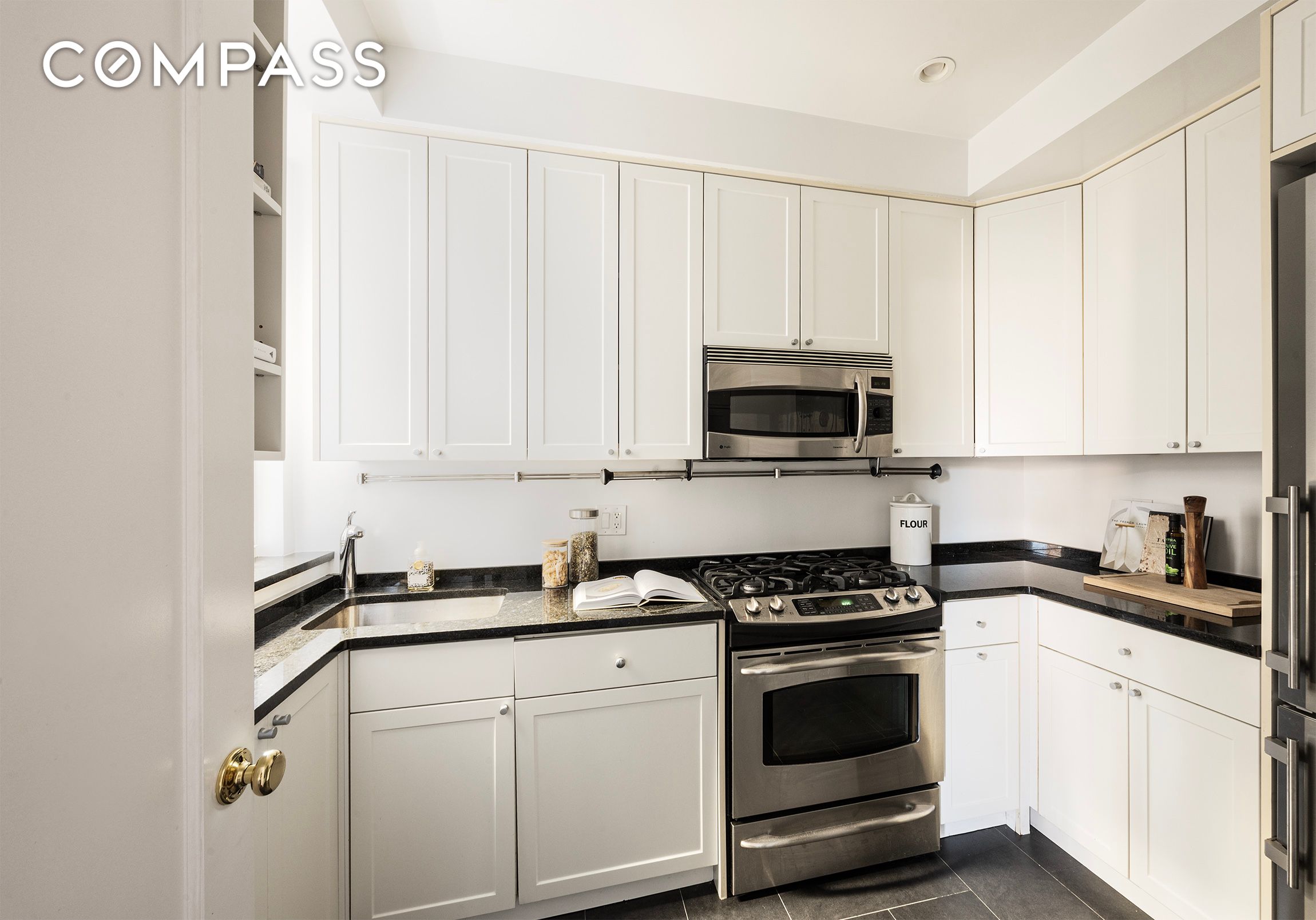 25 5th Avenue 8F