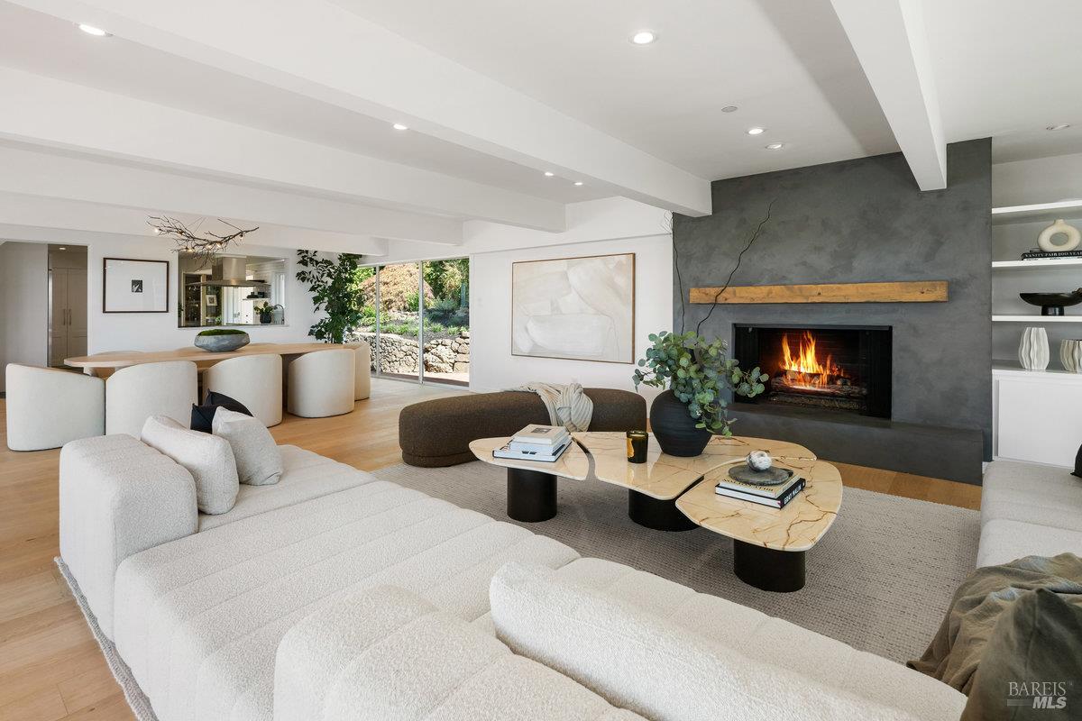 1 Tara View Rd