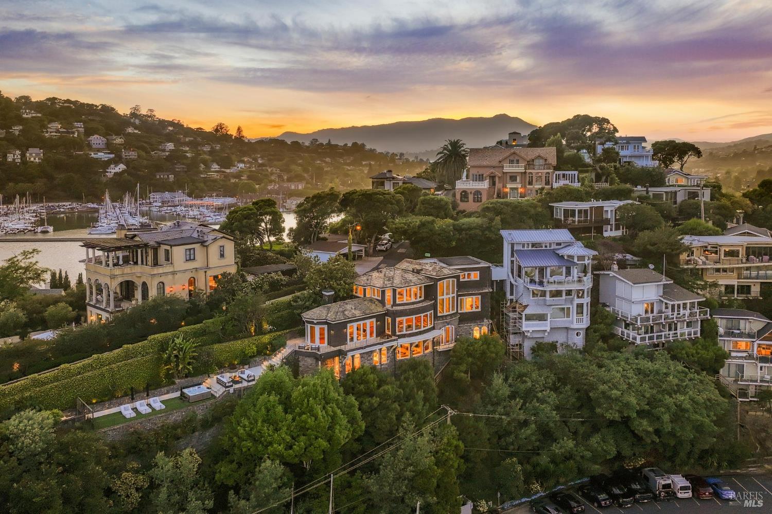 82 Alcatraz Avenue