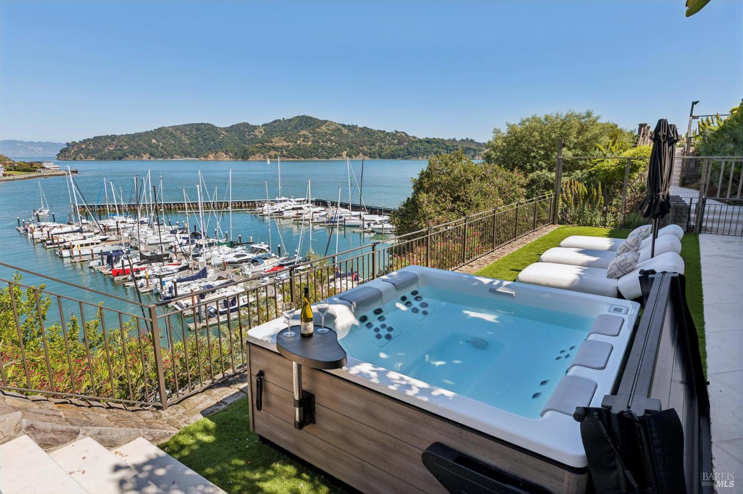 82 Alcatraz Avenue