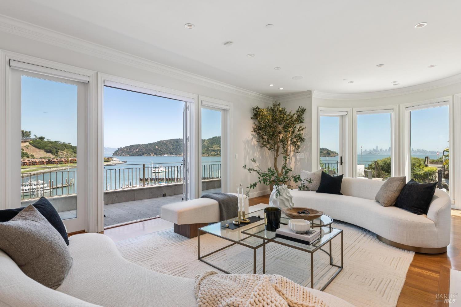 82 Alcatraz Avenue