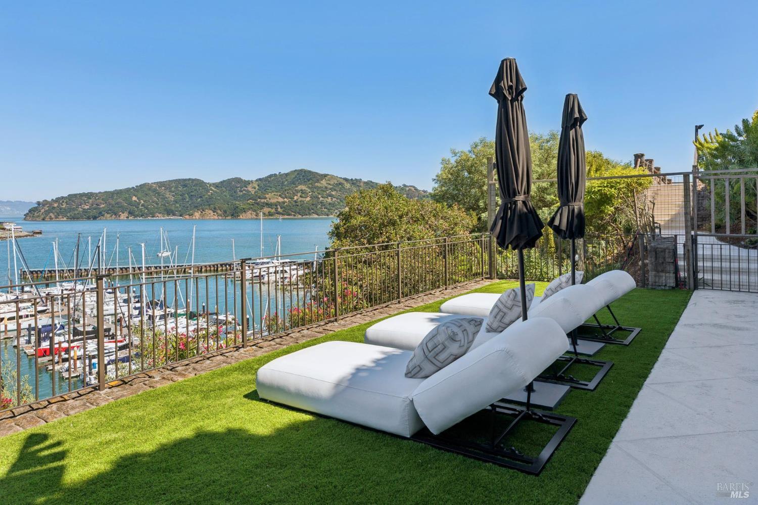 82 Alcatraz Avenue