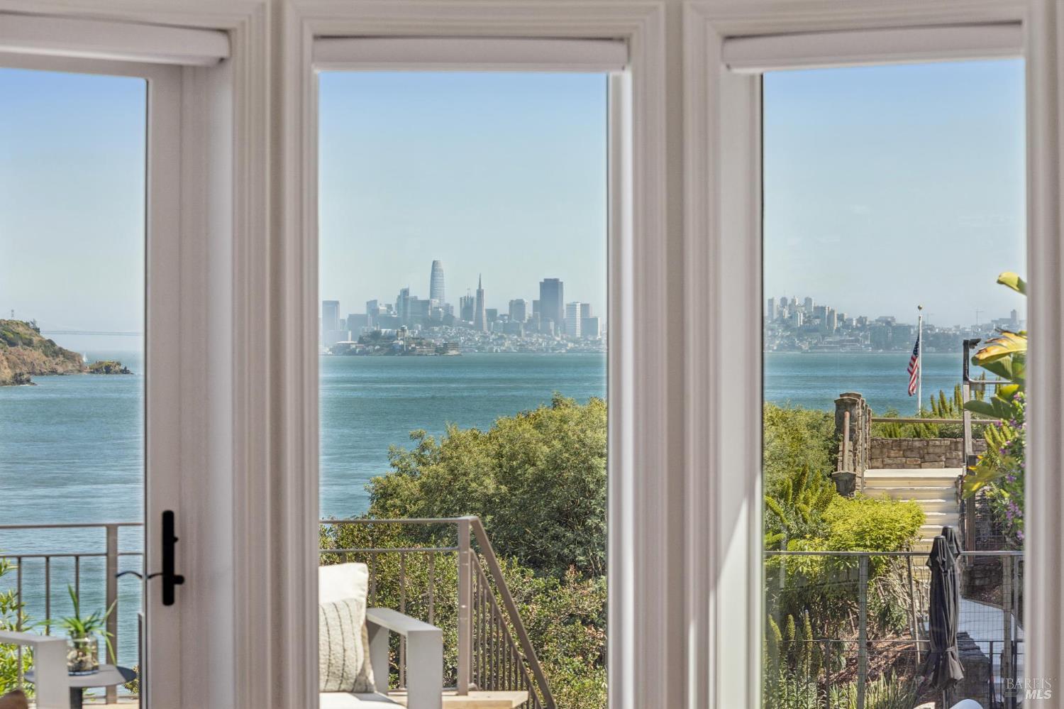 82 Alcatraz Avenue