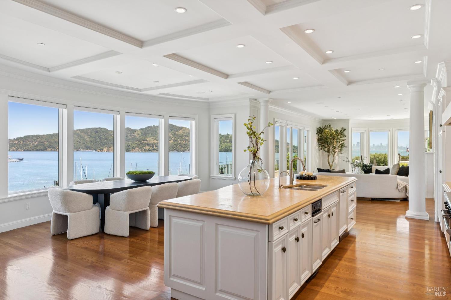 82 Alcatraz Avenue