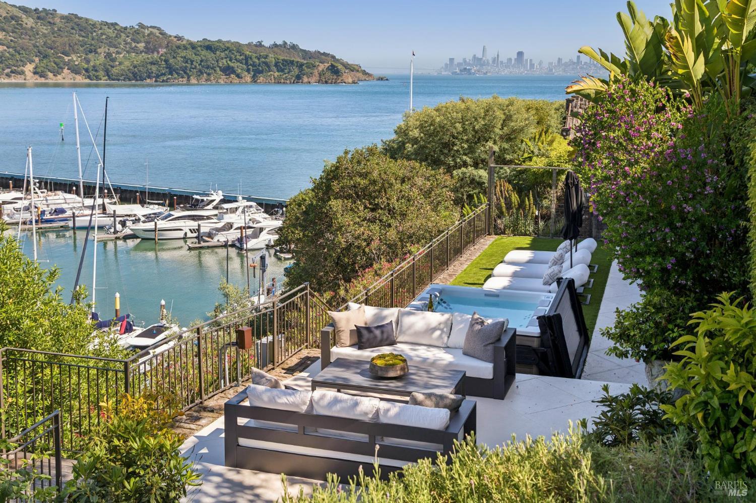 82 Alcatraz Avenue
