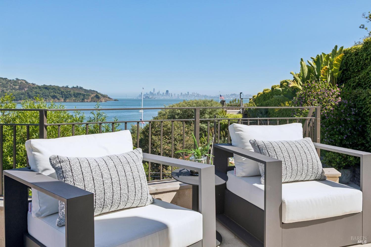 82 Alcatraz Avenue