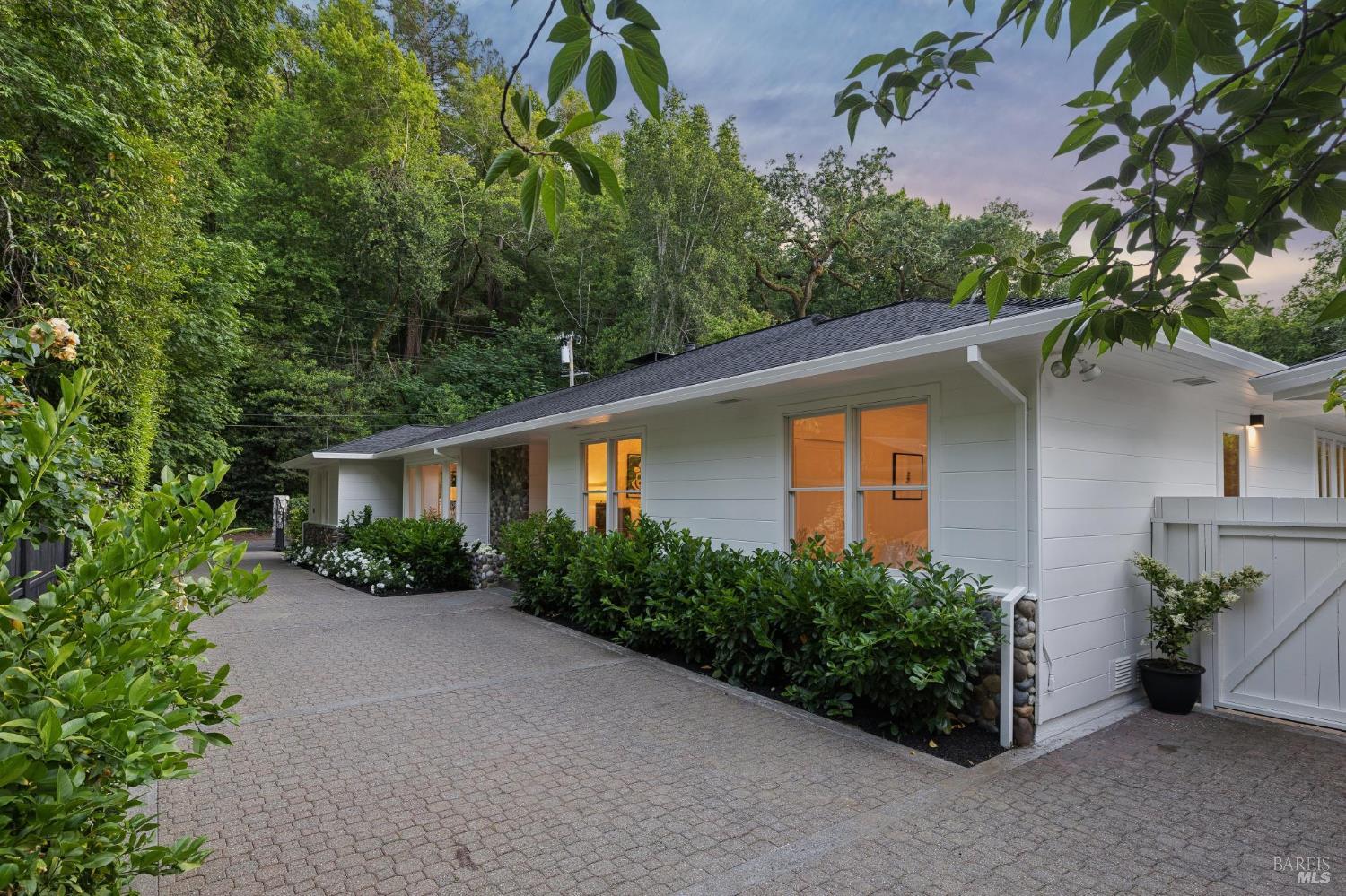 16 Southwood Avenue
